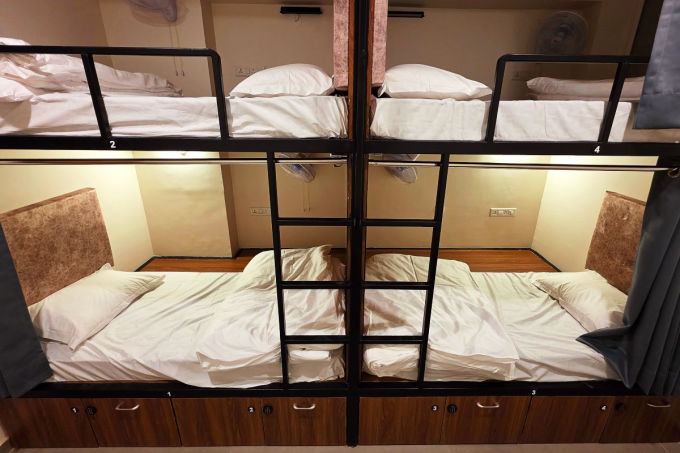 4 beds women hostel dorm in Jaipur